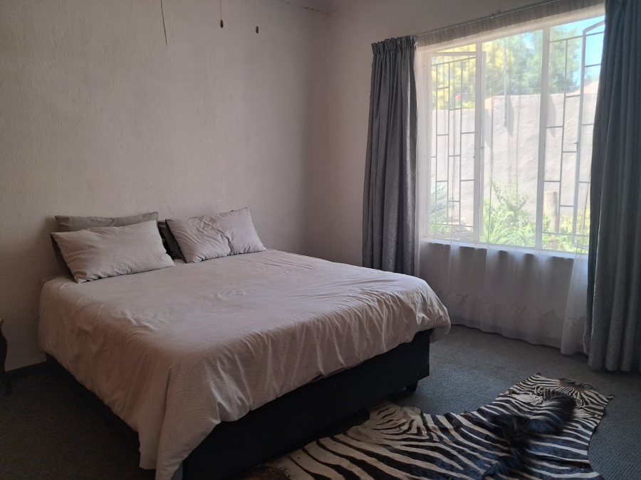 4 Bedroom Property for Sale in Waterval East North West